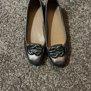 AEROSOLES Metallic Silver Flats, women’s sz 10